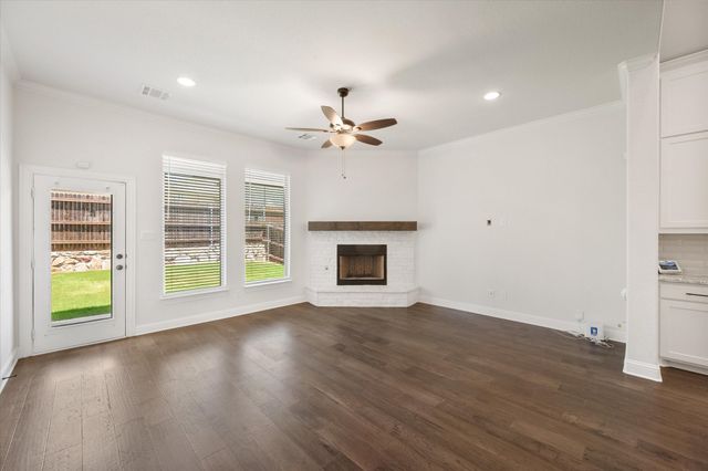 2512 Loxley Drive, Mansfield, TX 76084