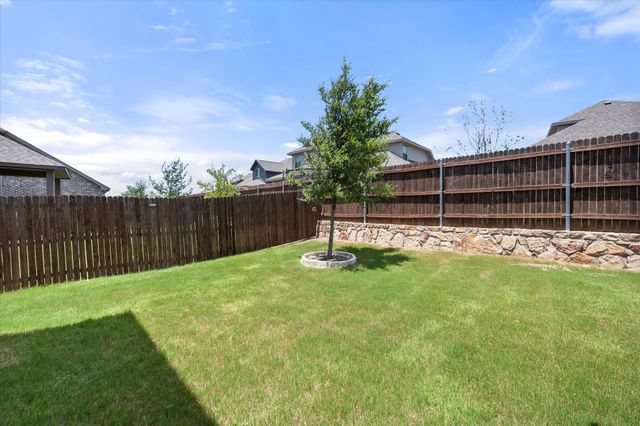 2512 Loxley Drive, Mansfield, TX 76084