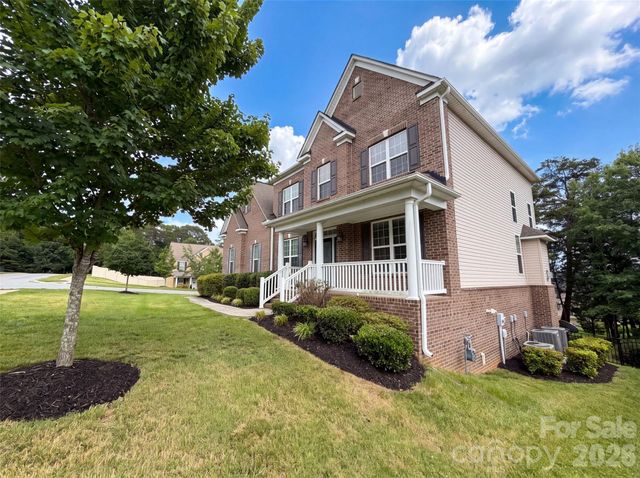 3981 Brunswick Drive, Harrisburg, NC 28075