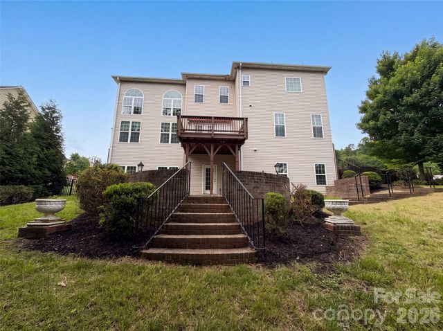 3981 Brunswick Drive, Harrisburg, NC 28075