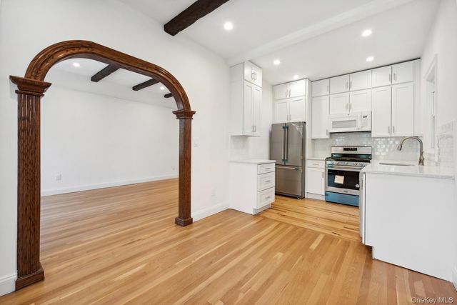64-23 Alderton Street PH, Rego Park, NY 11374