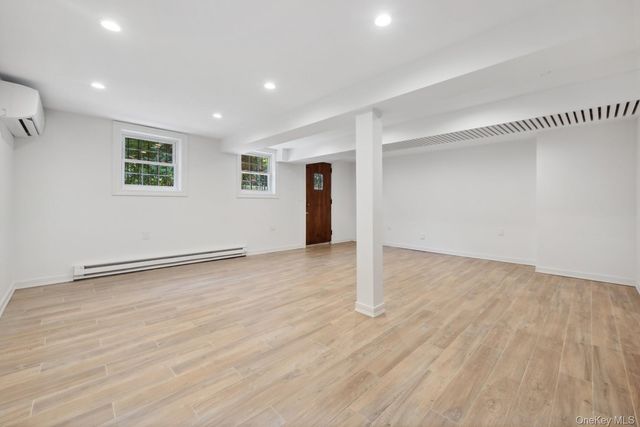 64-23 Alderton Street PH, Rego Park, NY 11374