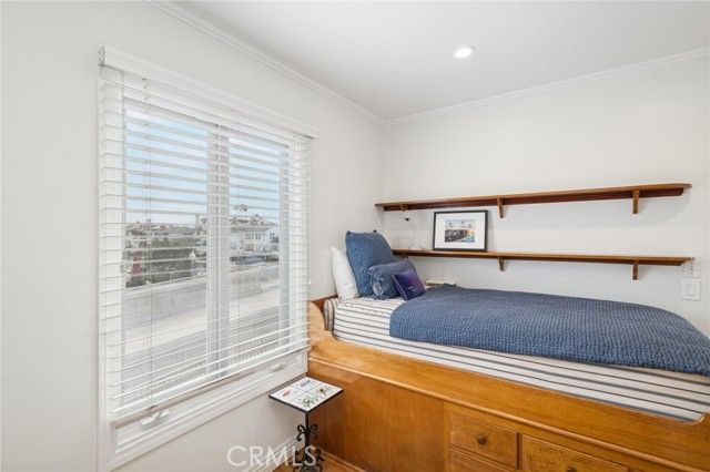 200 Grand Canal, Newport Beach, CA 92662