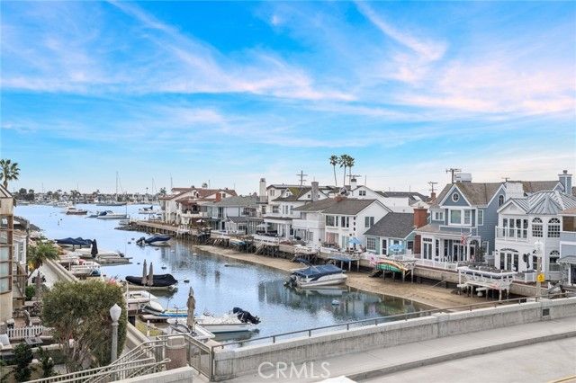 200 Grand Canal, Newport Beach, CA 92662
