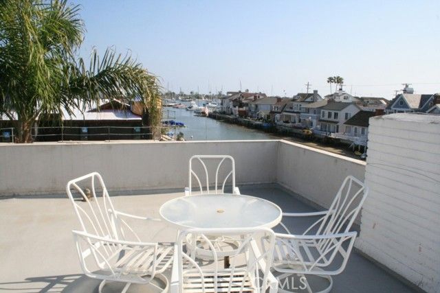 200 Grand Canal, Newport Beach, CA 92662