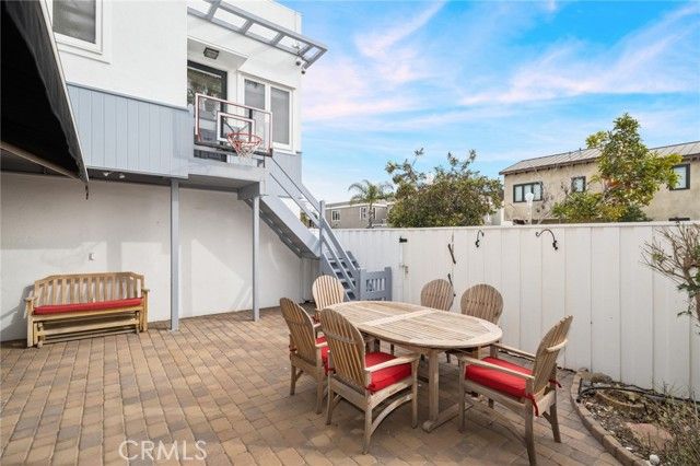 200 Grand Canal, Newport Beach, CA 92662