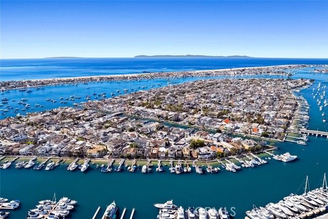 200 Grand Canal, Newport Beach, CA 92662