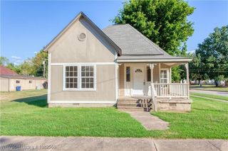902 N 7th Street, Fort Smith, AR 72901