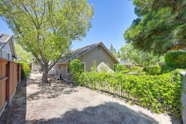 1133 Muirfield Dr, Granite Bay, CA 95746
