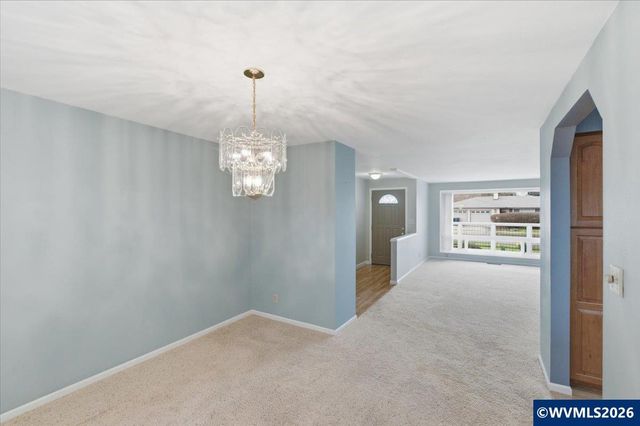 4426 46th Av NE, Salem, OR 97305