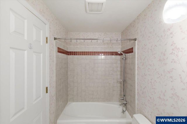 4426 46th Av NE, Salem, OR 97305