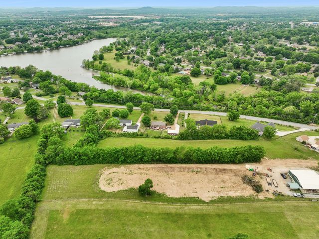 515A Nichols Ln, Gallatin, TN 37066