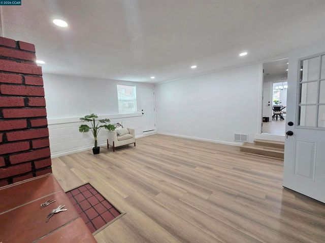 608 Sonoma Ave, Rodeo, CA 94572
