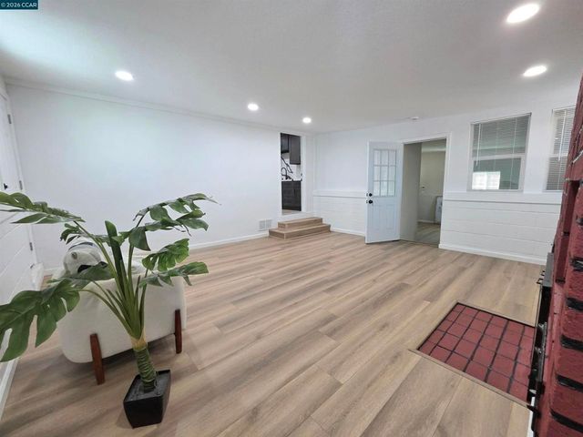 608 Sonoma Ave, Rodeo, CA 94572