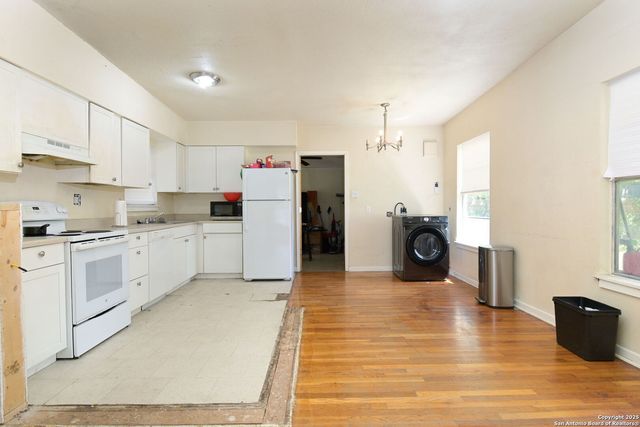 271 Middlebury, San Antonio, TX 78217