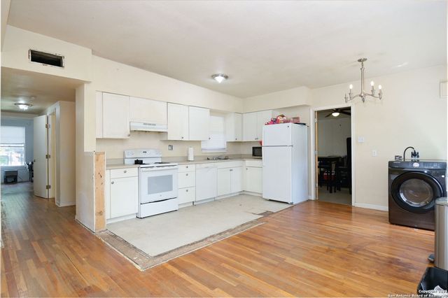 271 Middlebury, San Antonio, TX 78217
