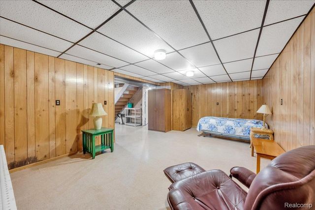 202 Meadow Pointe Drive, Fenton, MI 48430