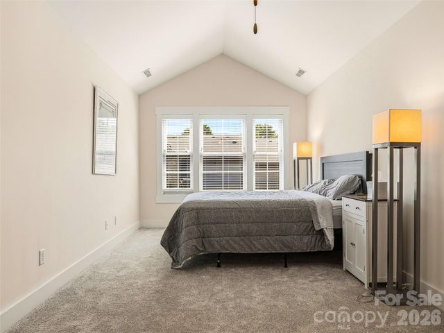 39 Braeburn Way, Flat Rock, NC 28731