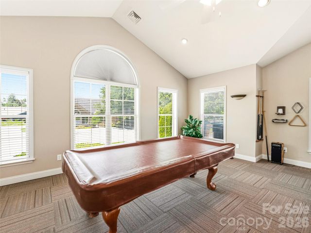 39 Braeburn Way, Flat Rock, NC 28731
