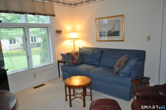 9 Centerbrook Court 9, Avon, CT 06001