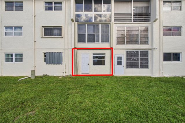 8285 Sunrise Lakes Boulevard 102, Sunrise, FL 33322