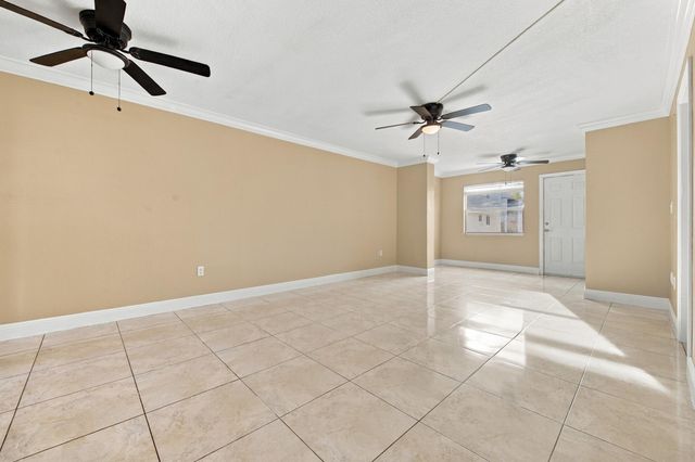 8285 Sunrise Lakes Boulevard 102, Sunrise, FL 33322