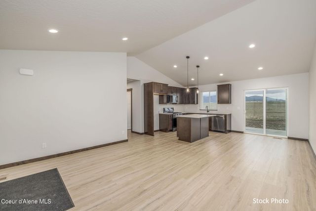 12115 N LENNON LN, Rathdrum, ID 83858