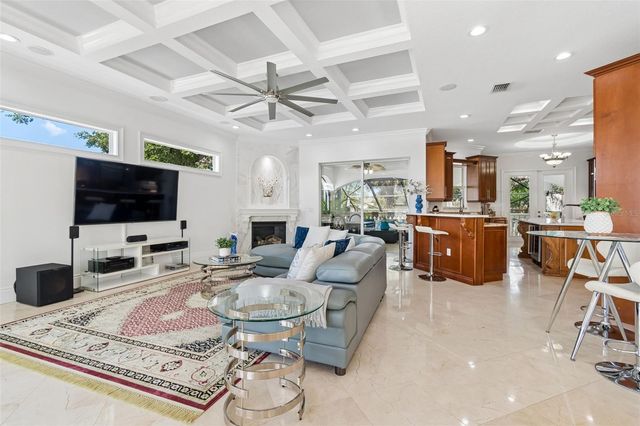 6233 BAYSHORE BOULEVARD, Tampa, FL 33611