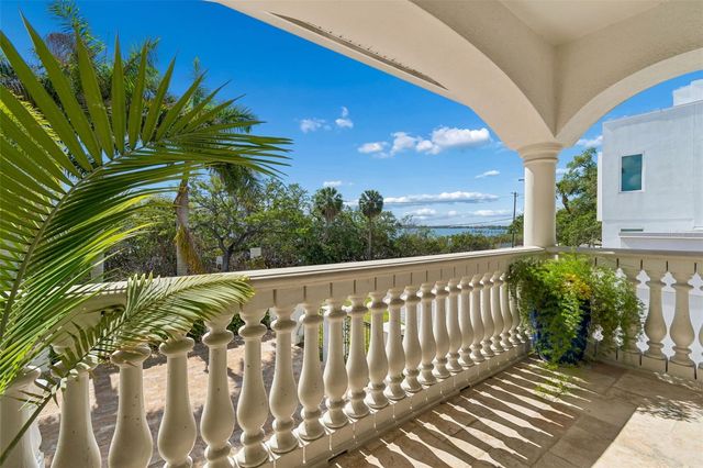 6233 BAYSHORE BOULEVARD, Tampa, FL 33611