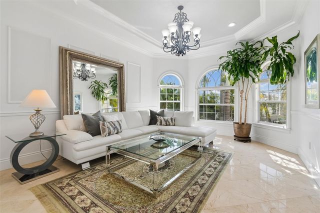 6233 BAYSHORE BOULEVARD, Tampa, FL 33611