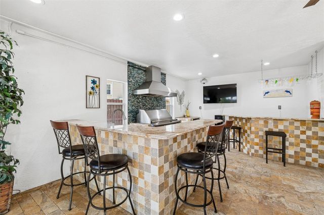 6233 BAYSHORE BOULEVARD, Tampa, FL 33611