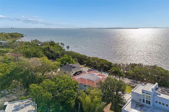 6233 BAYSHORE BOULEVARD, Tampa, FL 33611