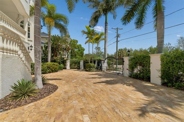 6233 BAYSHORE BOULEVARD, Tampa, FL 33611