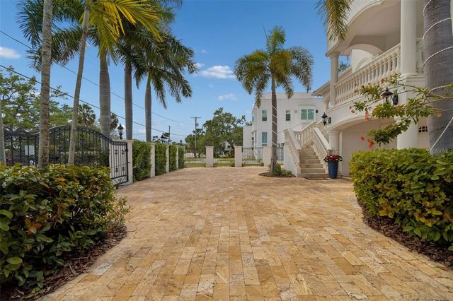 6233 BAYSHORE BOULEVARD, Tampa, FL 33611