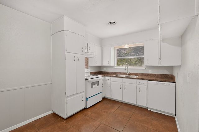 5500 Oak Grove Road, Fort Worth, TX 76134