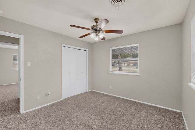 5500 Oak Grove Road, Fort Worth, TX 76134