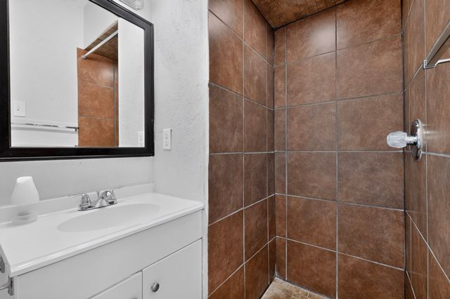5500 Oak Grove Road, Fort Worth, TX 76134
