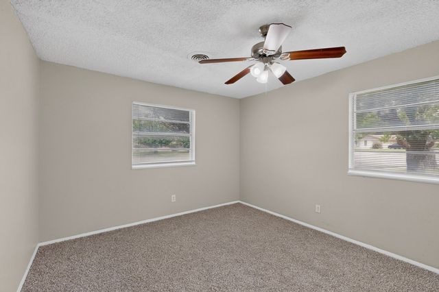 5500 Oak Grove Road, Fort Worth, TX 76134