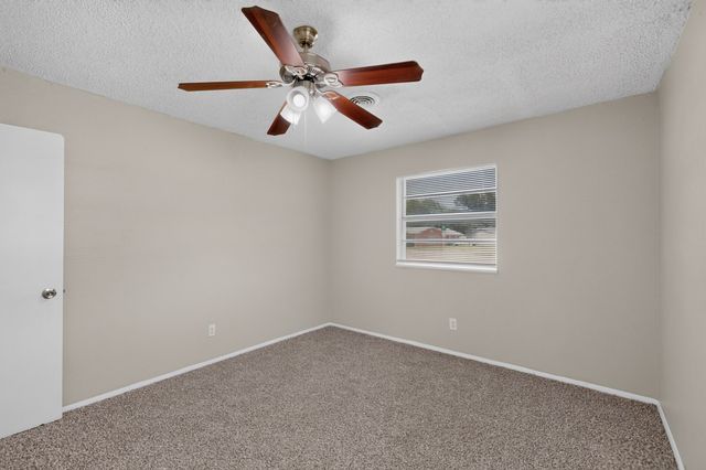 5500 Oak Grove Road, Fort Worth, TX 76134