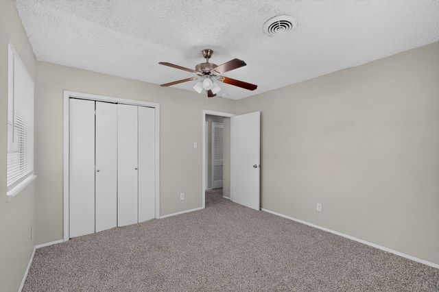 5500 Oak Grove Road, Fort Worth, TX 76134