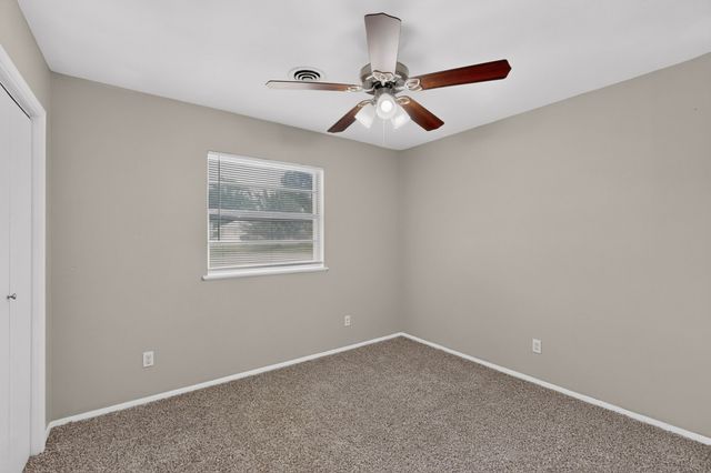 5500 Oak Grove Road, Fort Worth, TX 76134