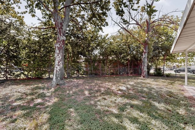 5500 Oak Grove Road, Fort Worth, TX 76134