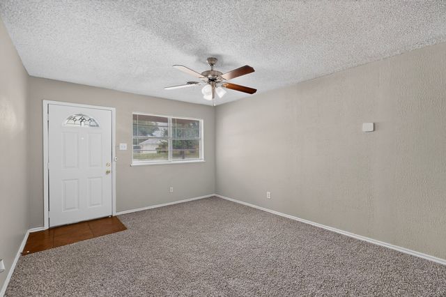 5500 Oak Grove Road, Fort Worth, TX 76134