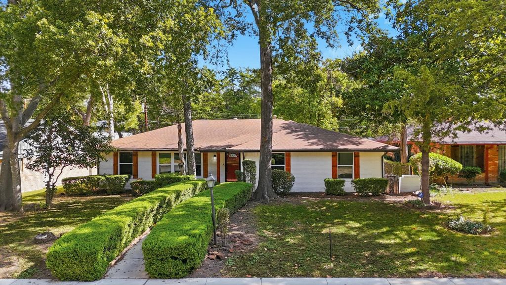 5940 Hunters View Lane, Dallas, TX 75232