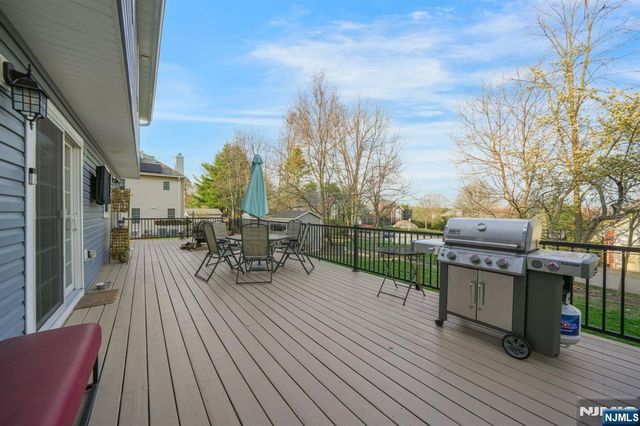 12 Montville Avenue, Montville Township, NJ 07045