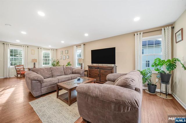 12 Montville Avenue, Montville Township, NJ 07045