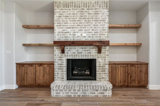 2822 Captain Drive, Bryan, TX 77808