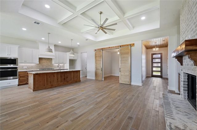 2822 Captain Drive, Bryan, TX 77808