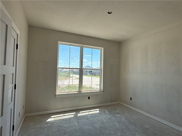 2822 Captain Drive, Bryan, TX 77808