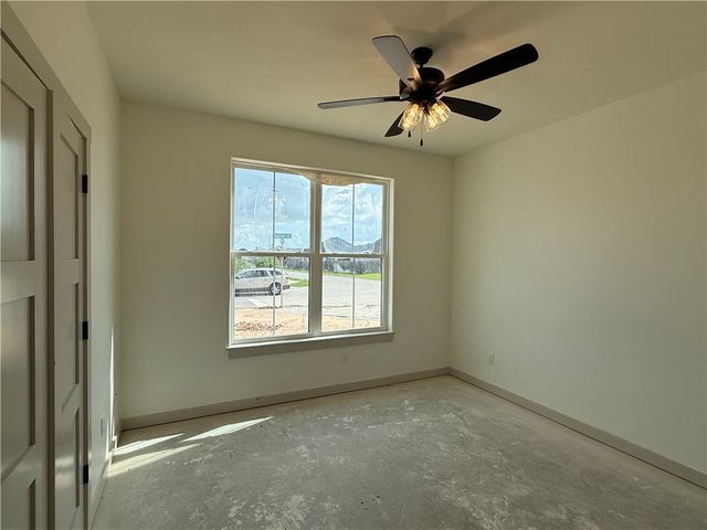 2822 Captain Drive, Bryan, TX 77808